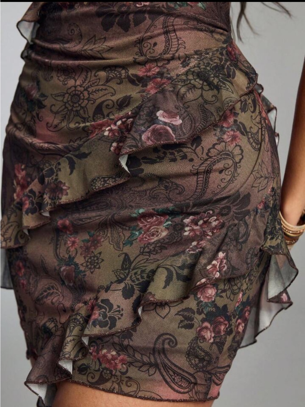 Romwe Brown floral mini dress with ruffle hem and open back - Picture 3 of 5